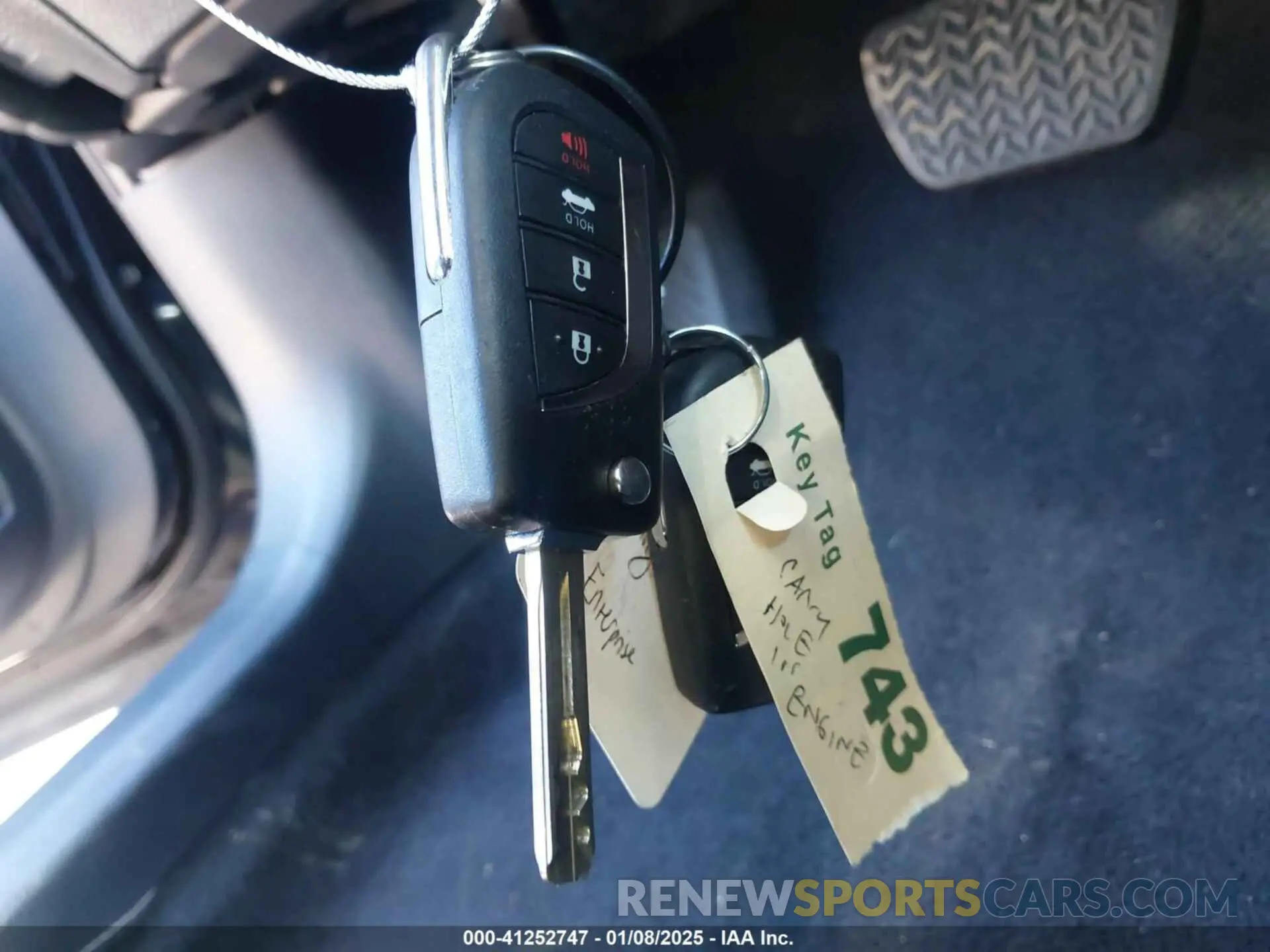 11 fotografías del automóvil dañado 4T1G11AK2RU215382 TOYOTA CAMRY 2024