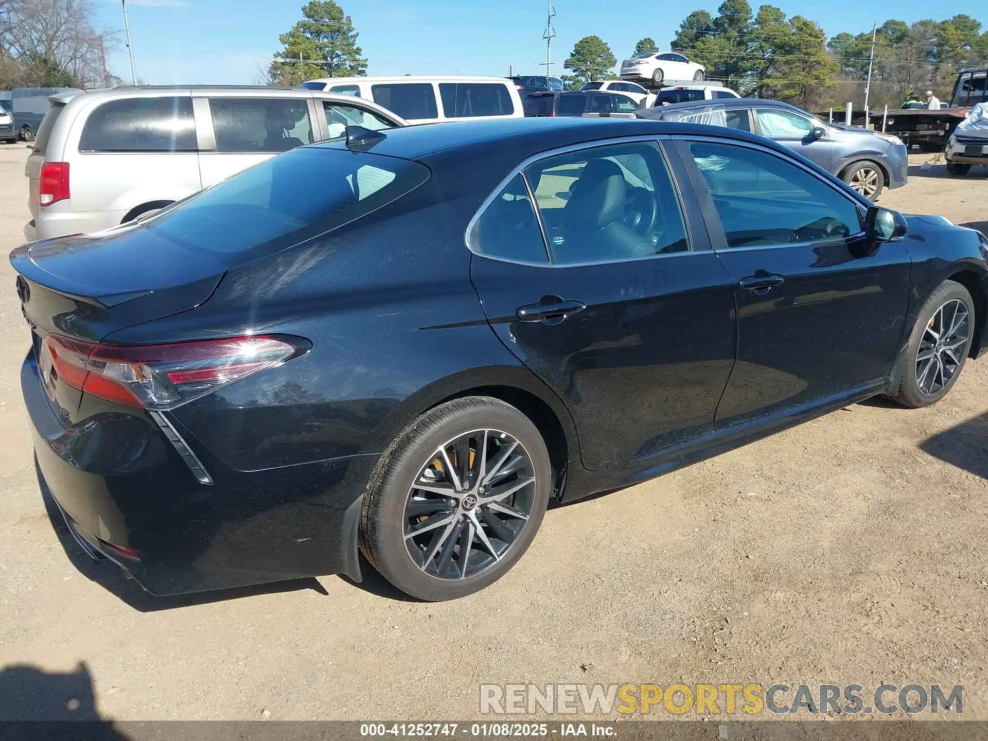4 fotografías del automóvil dañado 4T1G11AK2RU215382 TOYOTA CAMRY 2024