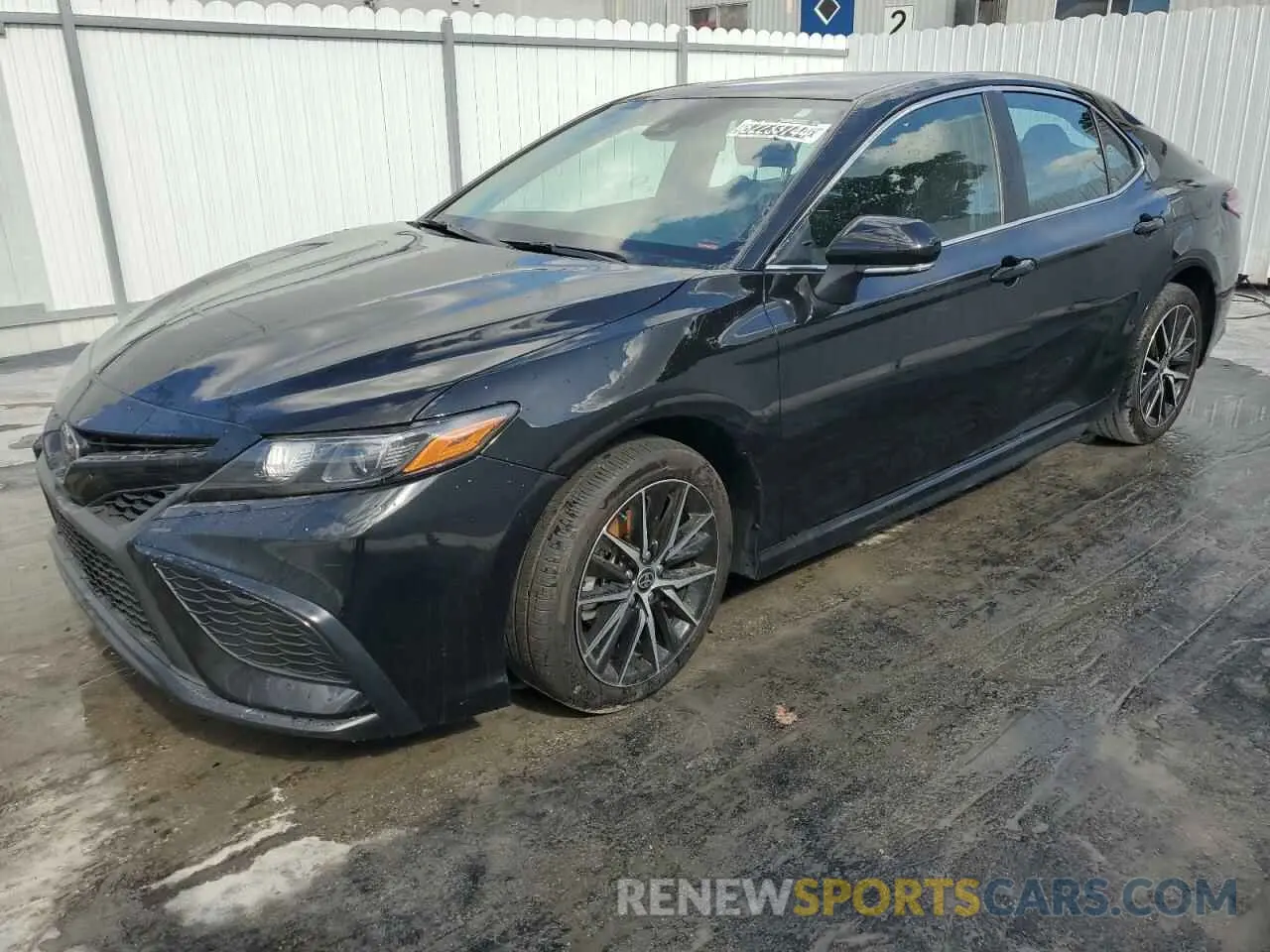 1 fotografías del automóvil dañado 4T1G11AK2RU247085 TOYOTA CAMRY 2024