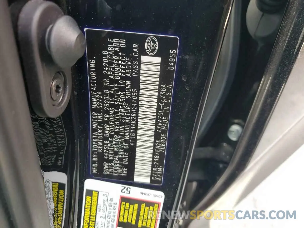 12 fotografías del automóvil dañado 4T1G11AK2RU247085 TOYOTA CAMRY 2024