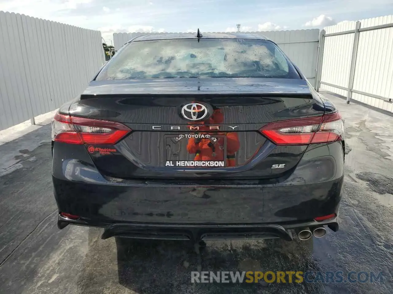 6 fotografías del automóvil dañado 4T1G11AK2RU247085 TOYOTA CAMRY 2024