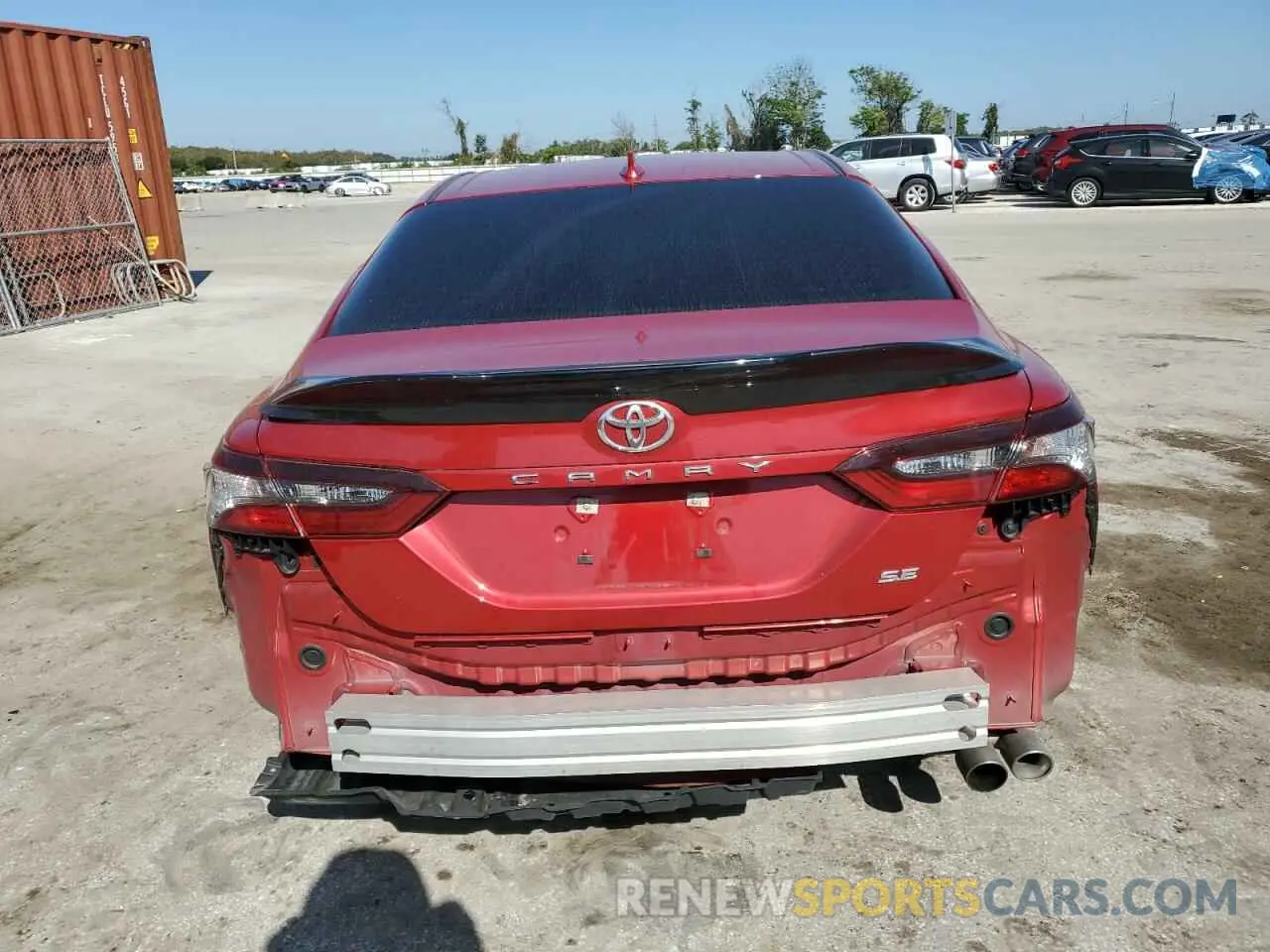 6 fotografías del automóvil dañado 4T1G11AK2RU256577 TOYOTA CAMRY 2024