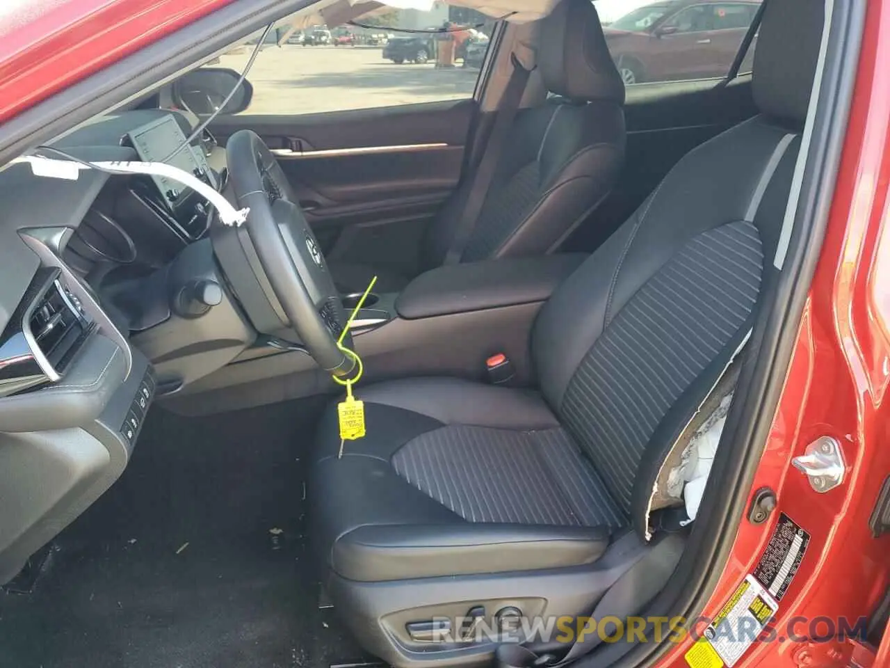 7 fotografías del automóvil dañado 4T1G11AK2RU256577 TOYOTA CAMRY 2024
