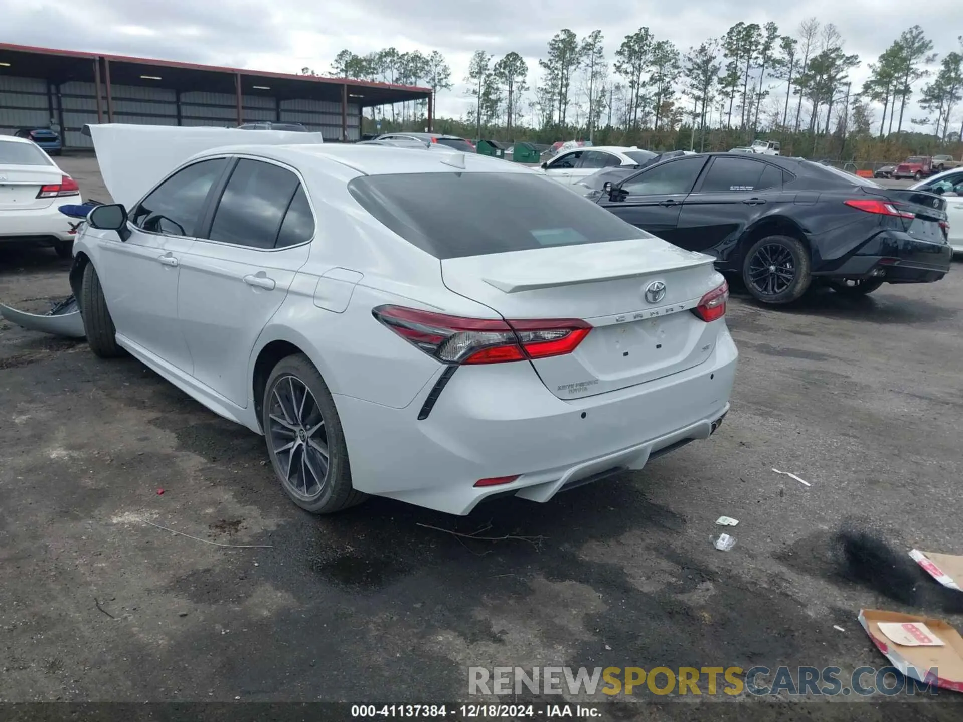 3 fotografías del automóvil dañado 4T1G11AK2RU265344 TOYOTA CAMRY 2024