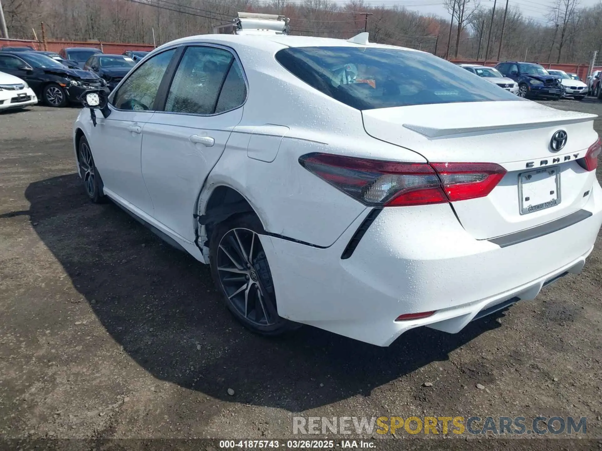 6 fotografías del automóvil dañado 4T1G11AK2RU840512 TOYOTA CAMRY 2024