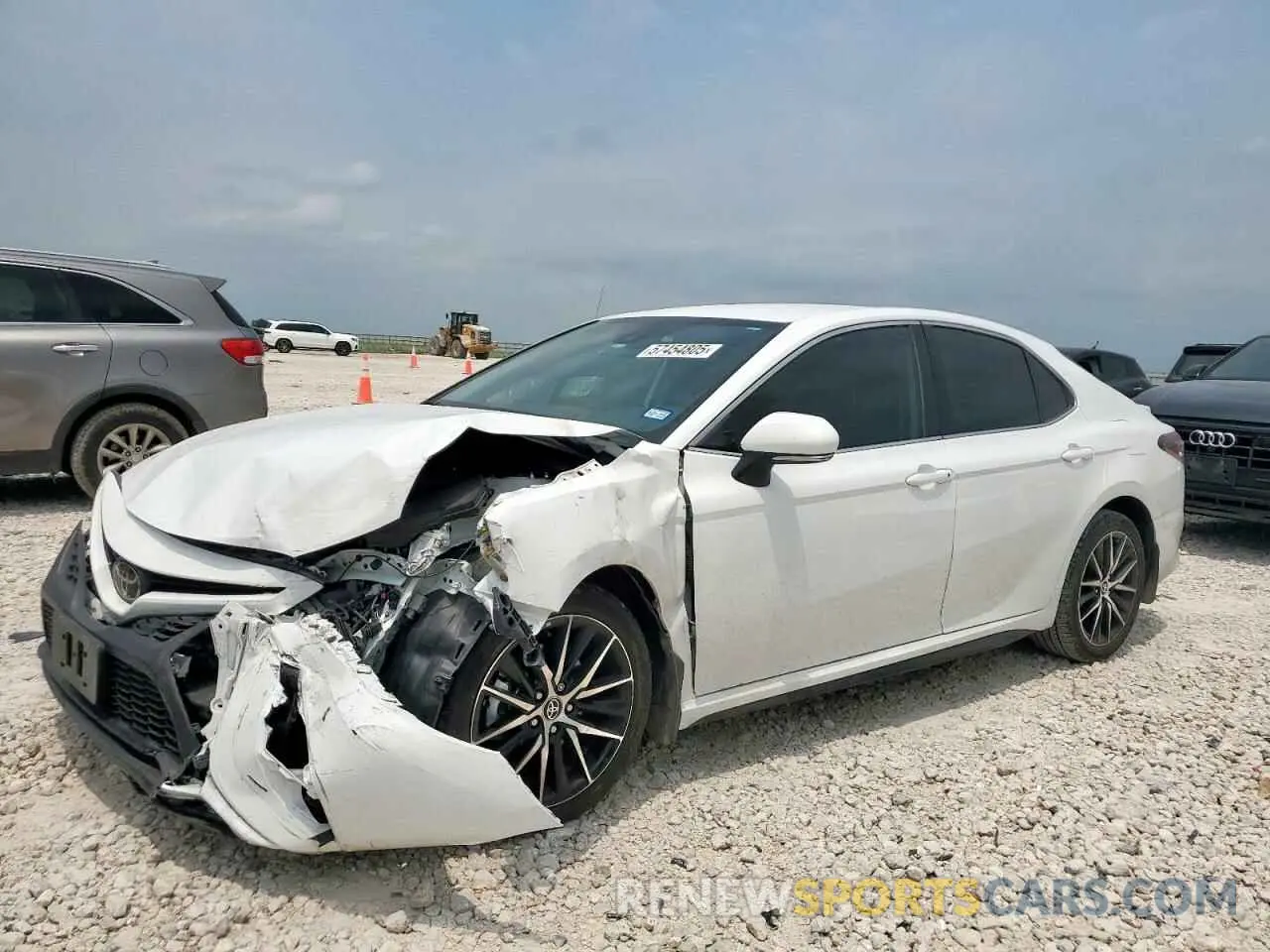 1 fotografías del automóvil dañado 4T1G11AK2RU845533 TOYOTA CAMRY 2024