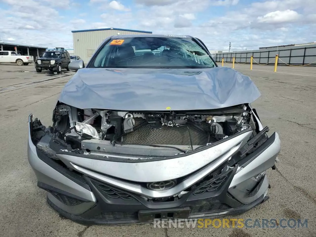 5 fotografías del automóvil dañado 4T1G11AK2RU853387 TOYOTA CAMRY 2024