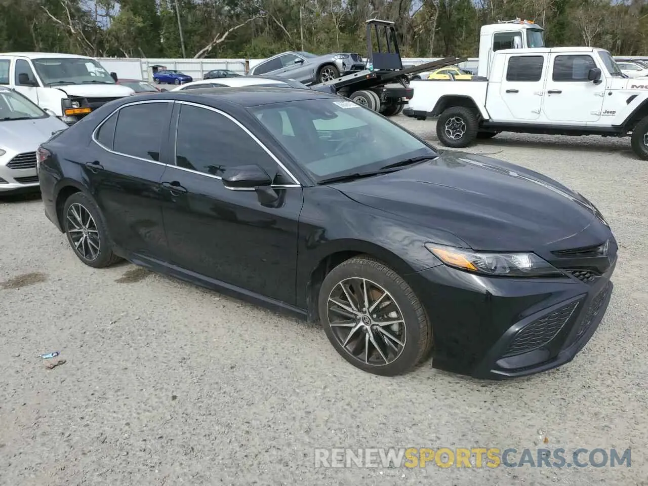 4 fotografías del automóvil dañado 4T1G11AK2RU880007 TOYOTA CAMRY 2024