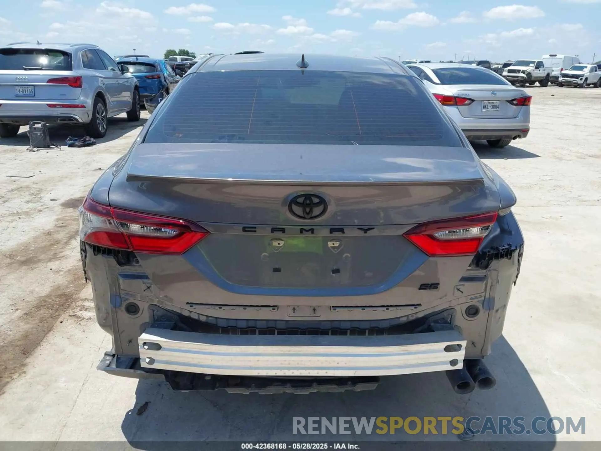16 fotografías del automóvil dañado 4T1G11AK2RU885868 TOYOTA CAMRY 2024