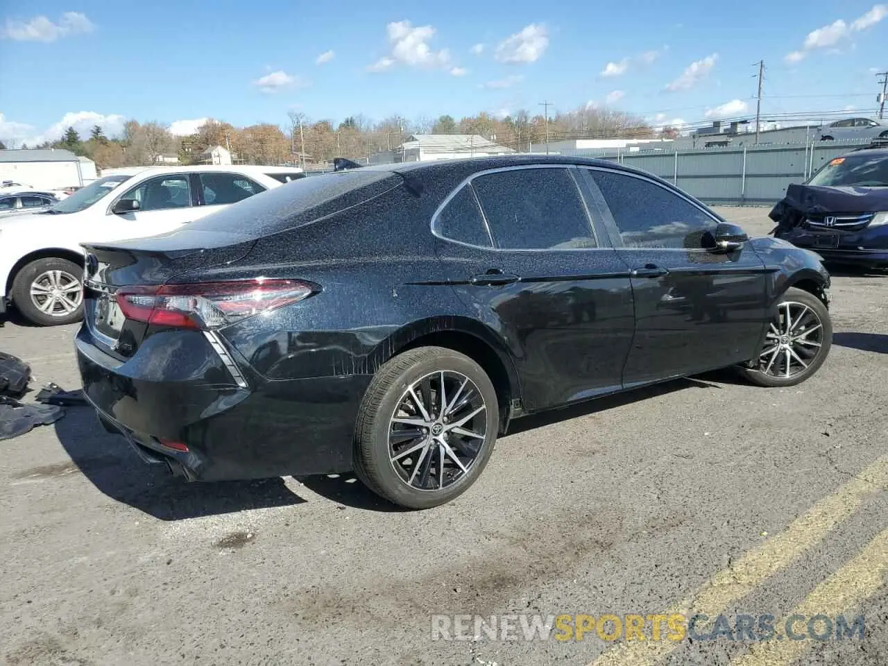 3 fotografías del automóvil dañado 4T1G11AK2RU887104 TOYOTA CAMRY 2024
