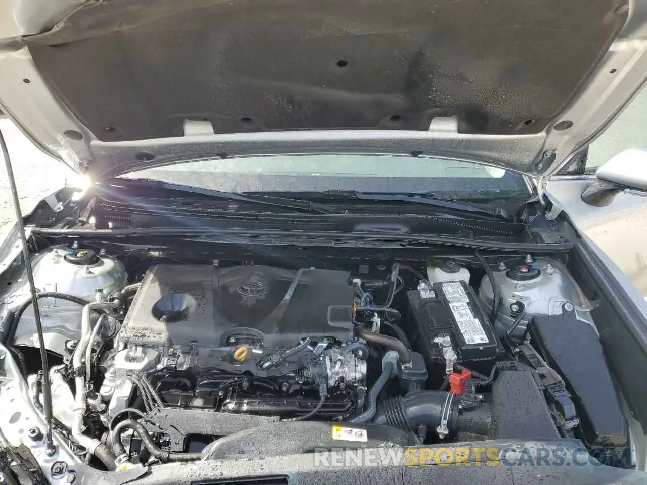 11 fotografías del automóvil dañado 4T1G11AK2RU895736 TOYOTA CAMRY 2024