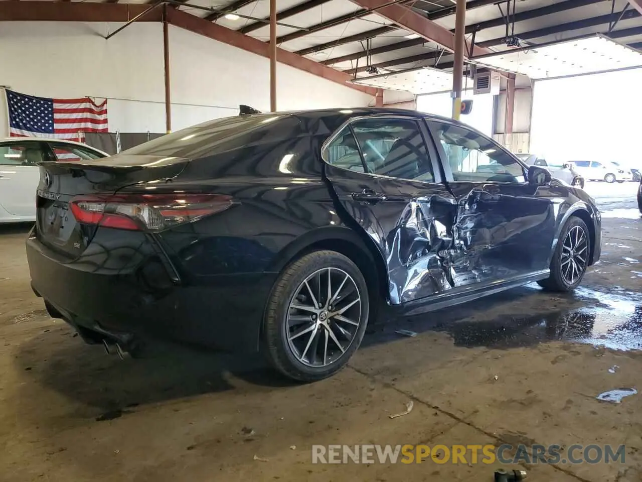 3 fotografías del automóvil dañado 4T1G11AK2RU918707 TOYOTA CAMRY 2024