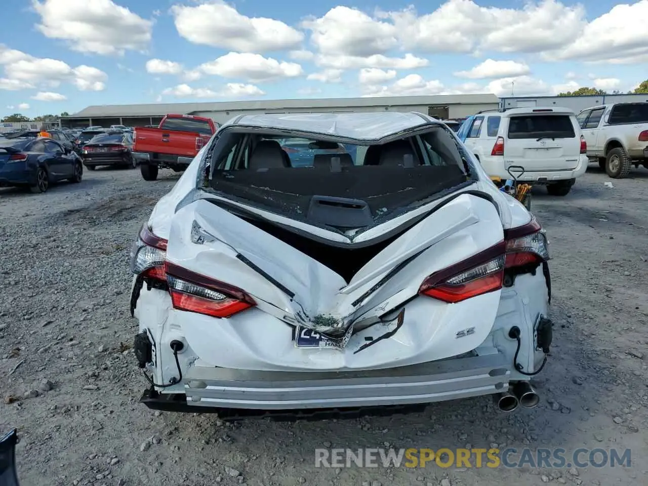 6 fotografías del automóvil dañado 4T1G11AK2RU919615 TOYOTA CAMRY 2024