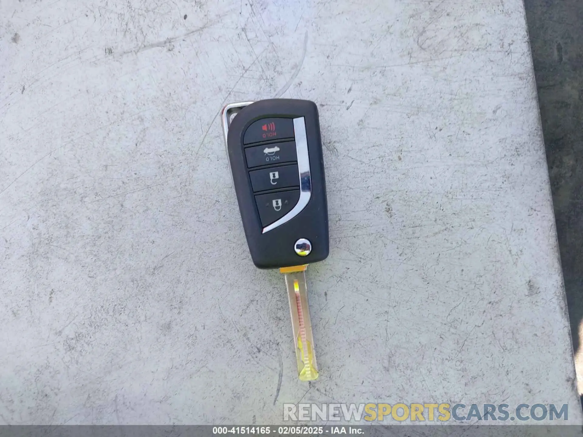 11 fotografías del automóvil dañado 4T1G11AK2RU919839 TOYOTA CAMRY 2024