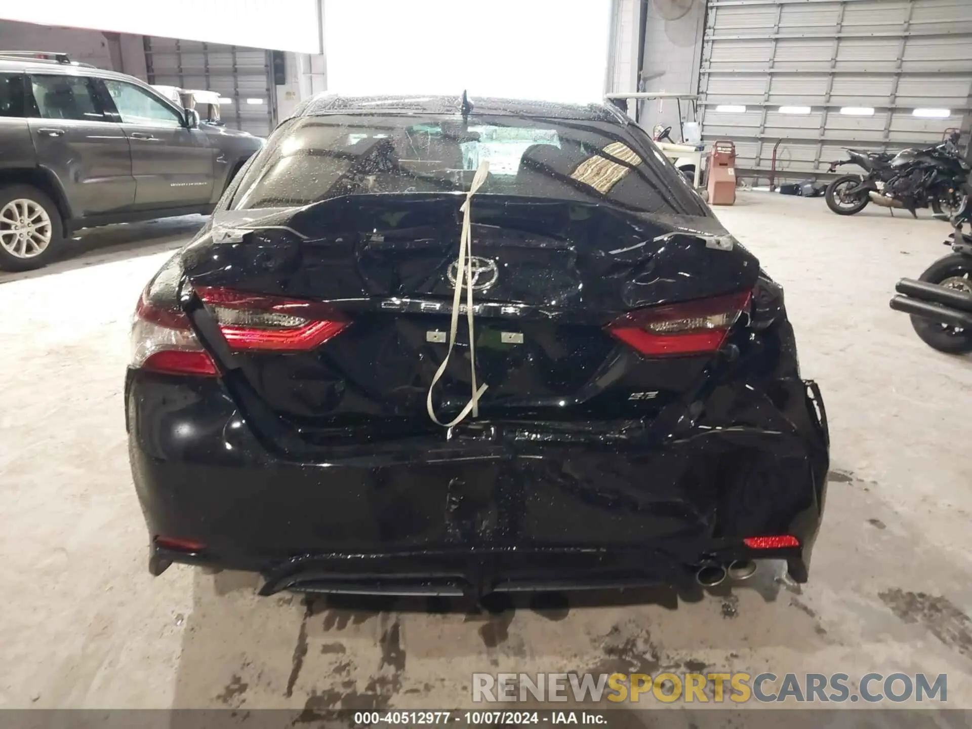 16 fotografías del automóvil dañado 4T1G11AK2RU921686 TOYOTA CAMRY 2024