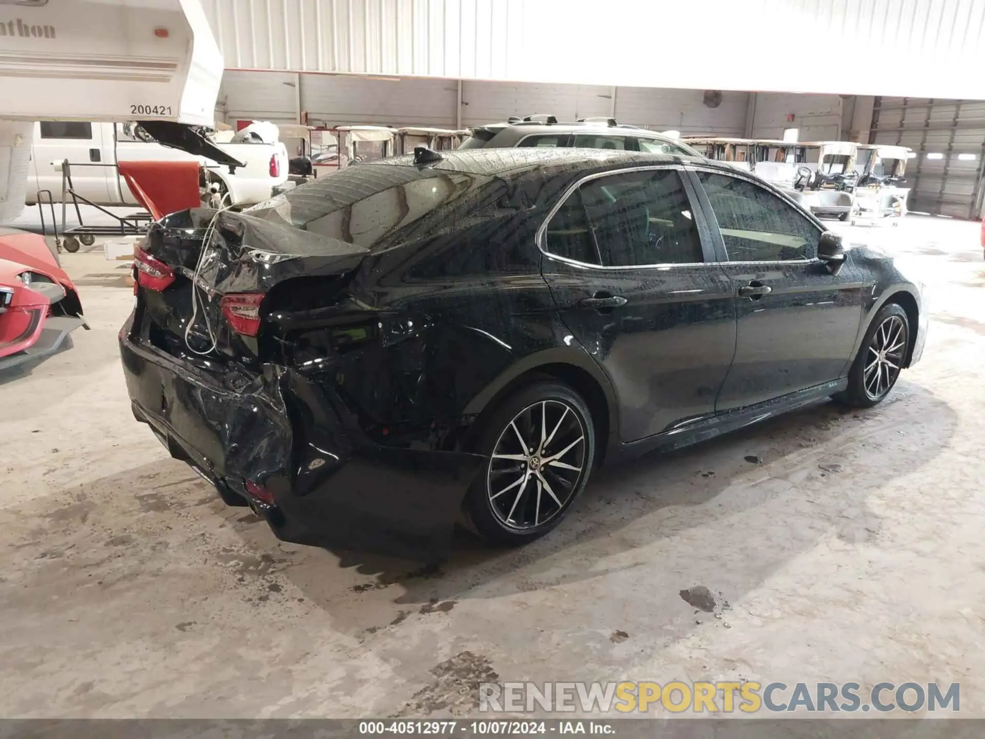 4 fotografías del automóvil dañado 4T1G11AK2RU921686 TOYOTA CAMRY 2024