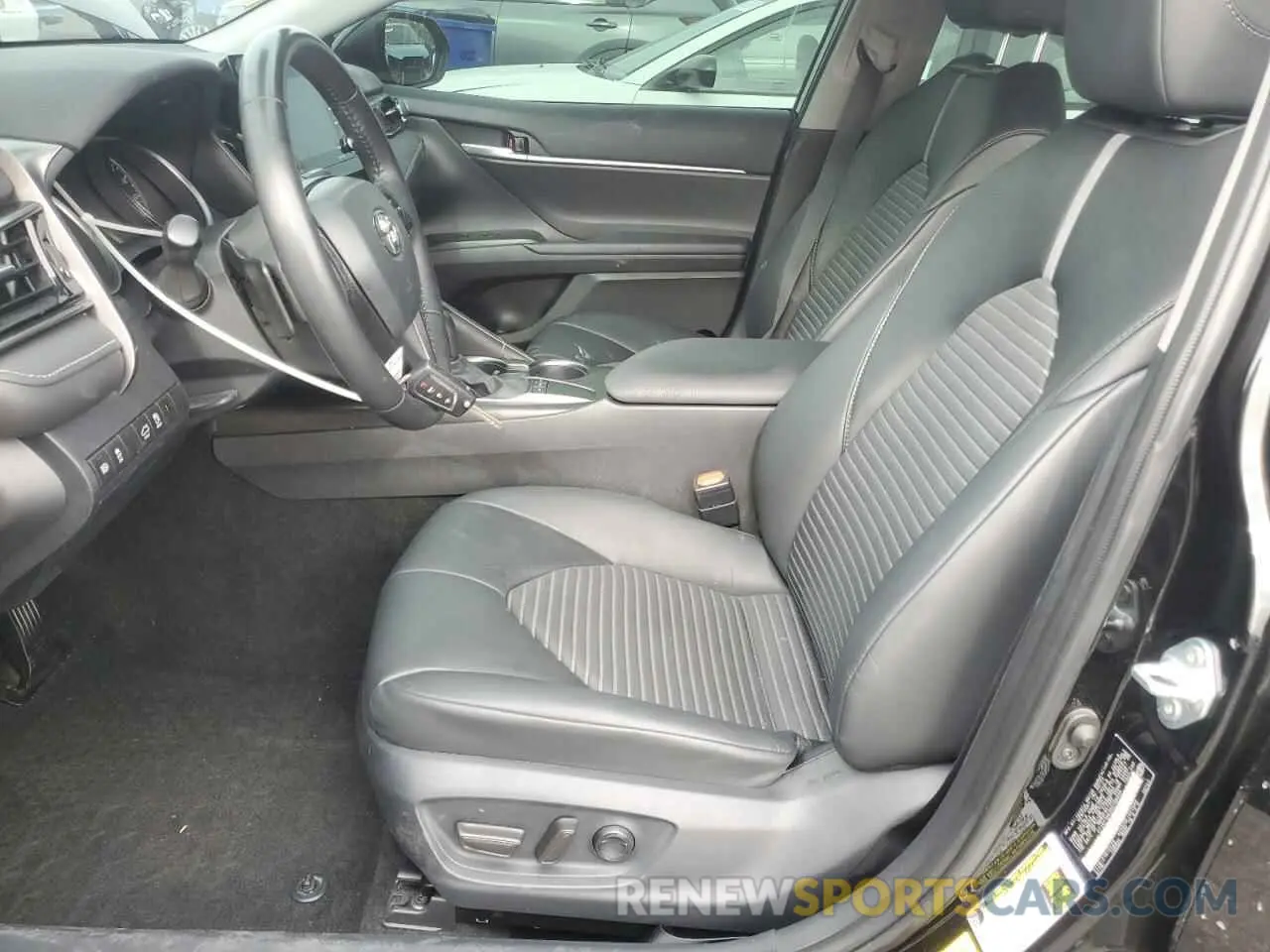 7 fotografías del automóvil dañado 4T1G11AK3RU198009 TOYOTA CAMRY 2024