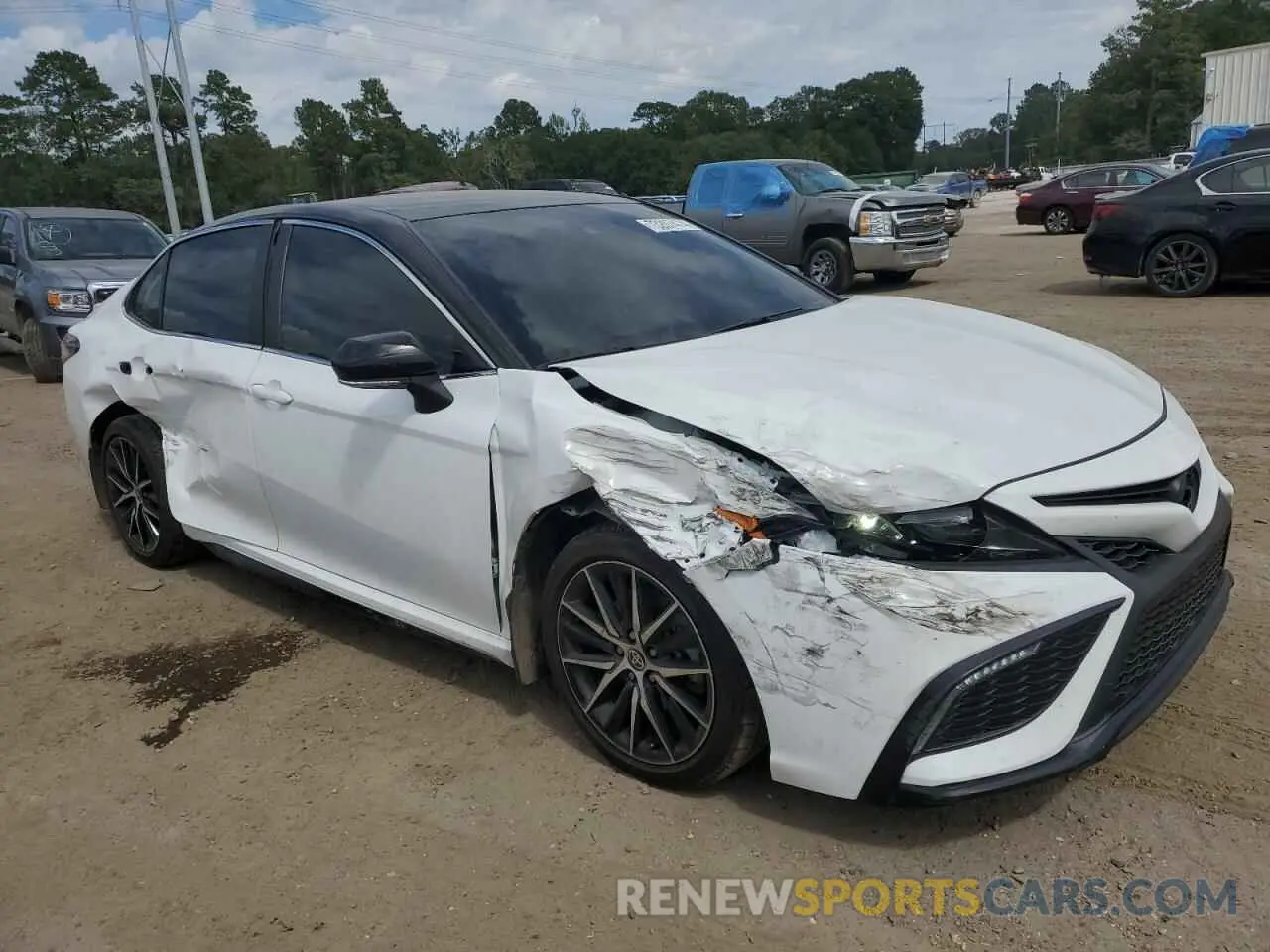 4 fotografías del automóvil dañado 4T1G11AK3RU202141 TOYOTA CAMRY 2024
