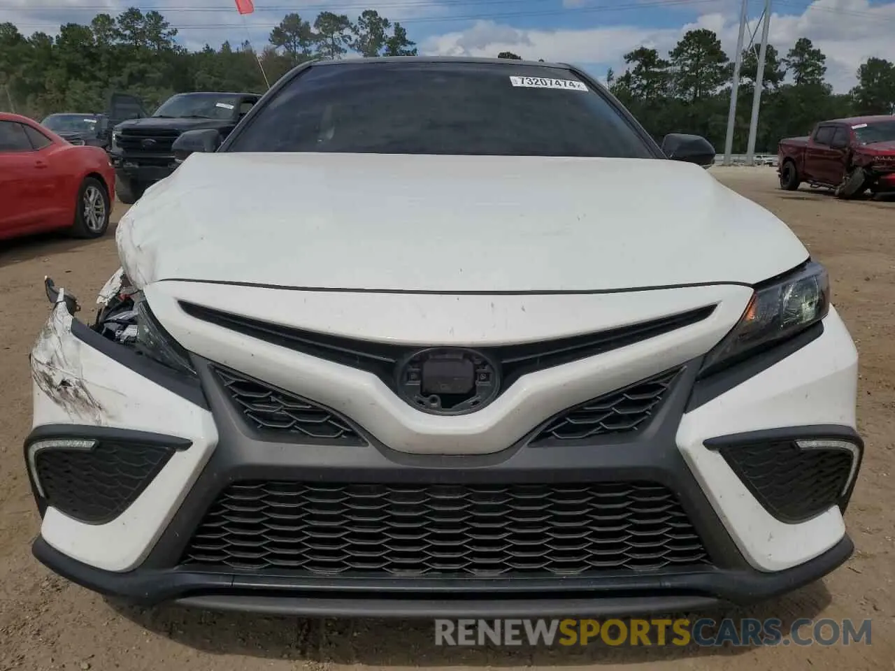 5 fotografías del automóvil dañado 4T1G11AK3RU202141 TOYOTA CAMRY 2024