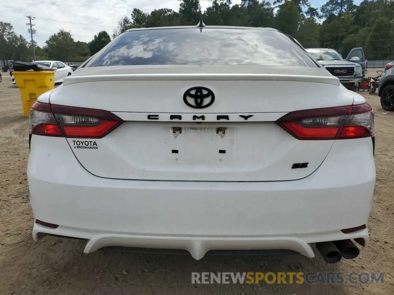 6 fotografías del automóvil dañado 4T1G11AK3RU202141 TOYOTA CAMRY 2024