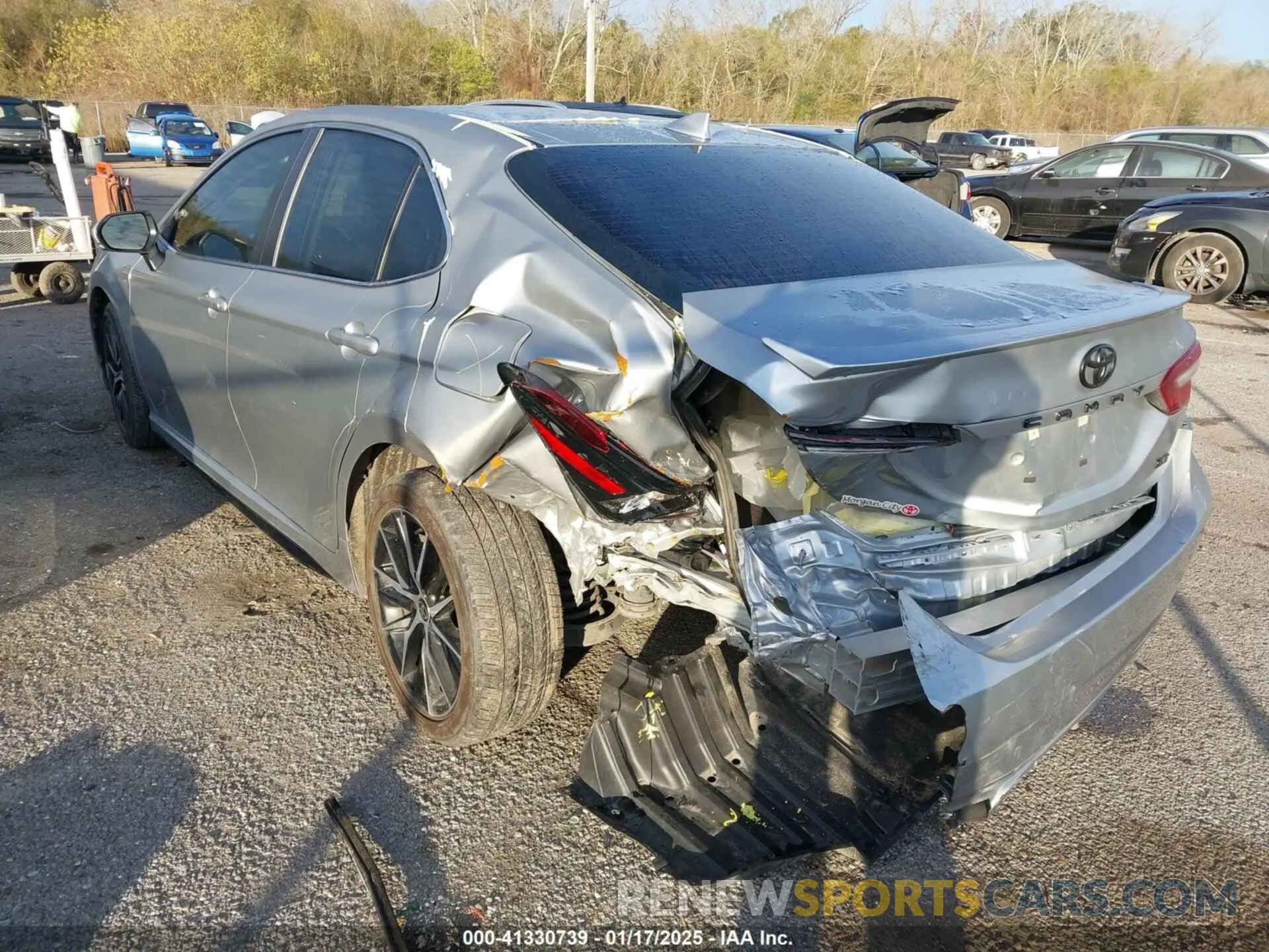 3 fotografías del automóvil dañado 4T1G11AK3RU209378 TOYOTA CAMRY 2024