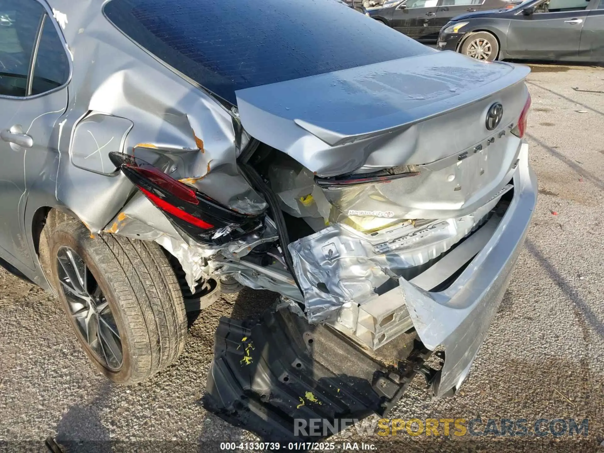 6 fotografías del automóvil dañado 4T1G11AK3RU209378 TOYOTA CAMRY 2024