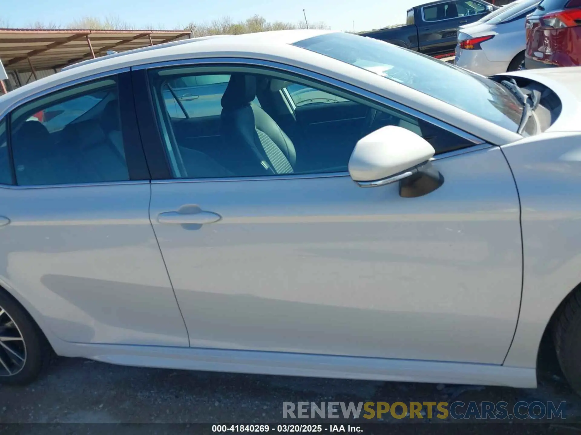 13 fotografías del automóvil dañado 4T1G11AK3RU216797 TOYOTA CAMRY 2024