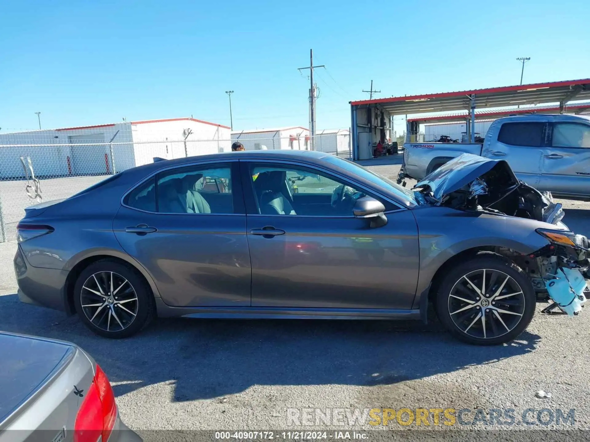 13 fotografías del automóvil dañado 4T1G11AK3RU217609 TOYOTA CAMRY 2024