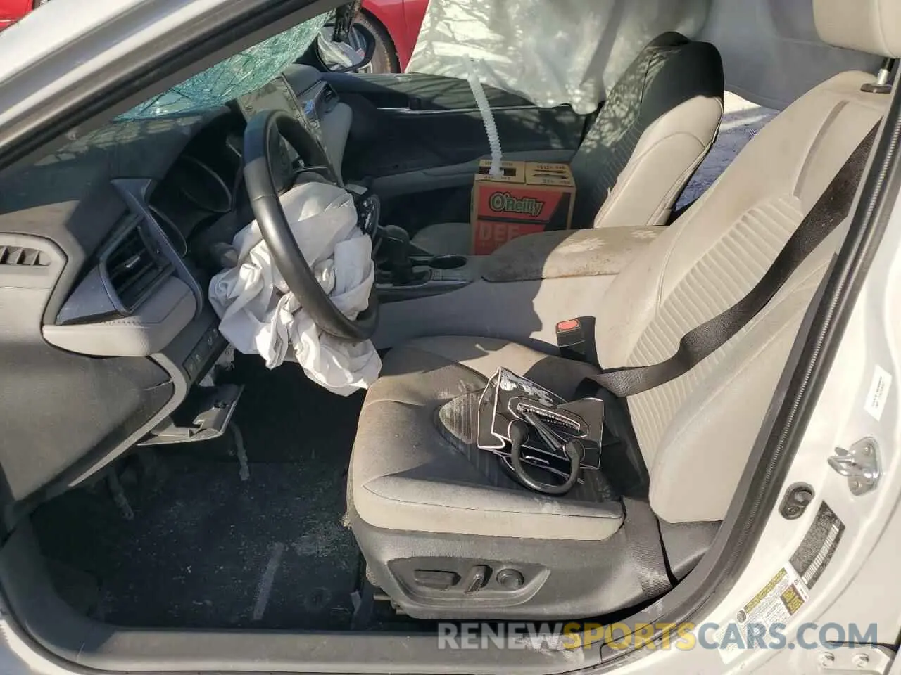 7 fotografías del automóvil dañado 4T1G11AK3RU218856 TOYOTA CAMRY 2024