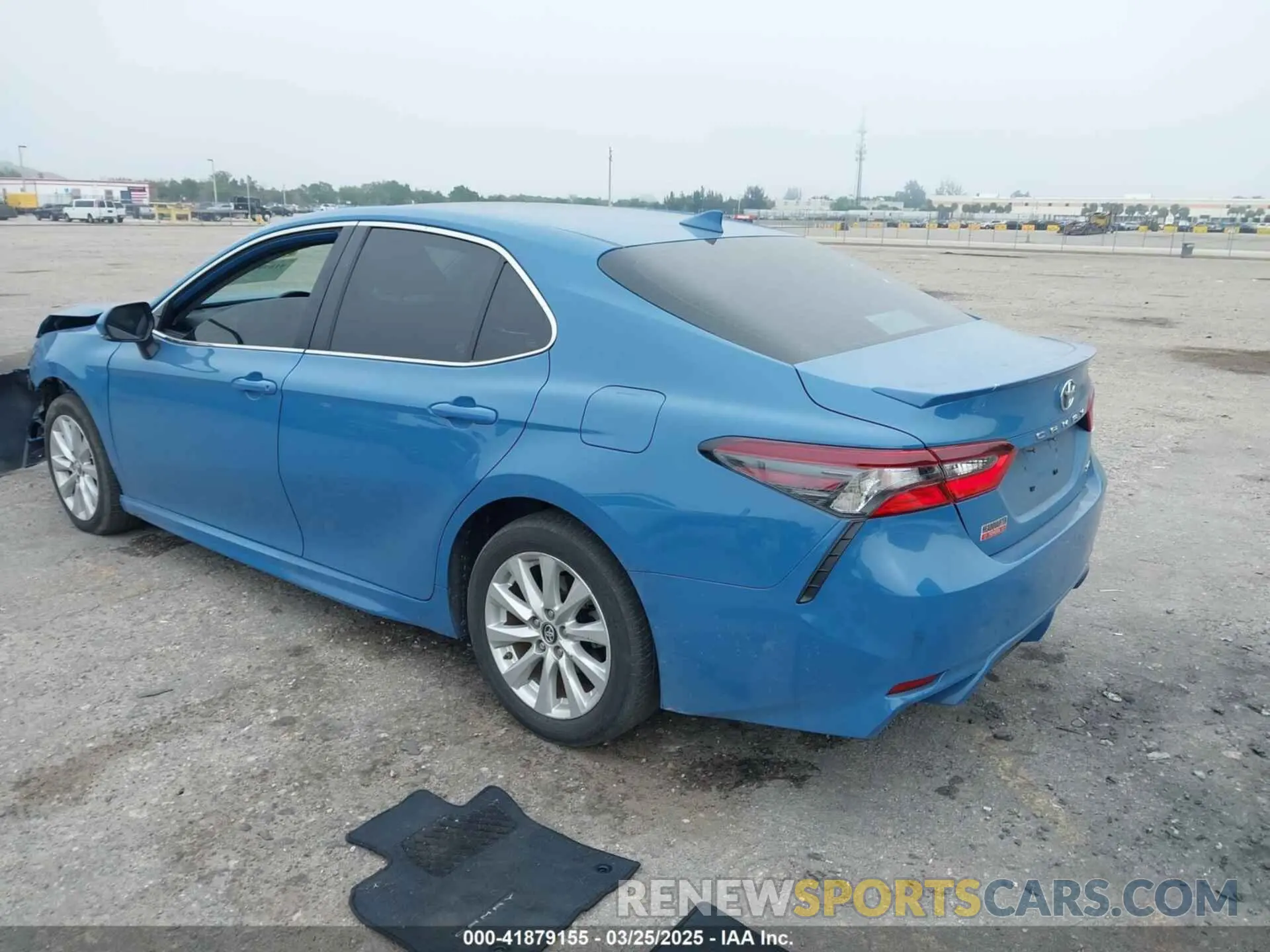 3 fotografías del automóvil dañado 4T1G11AK3RU223443 TOYOTA CAMRY 2024
