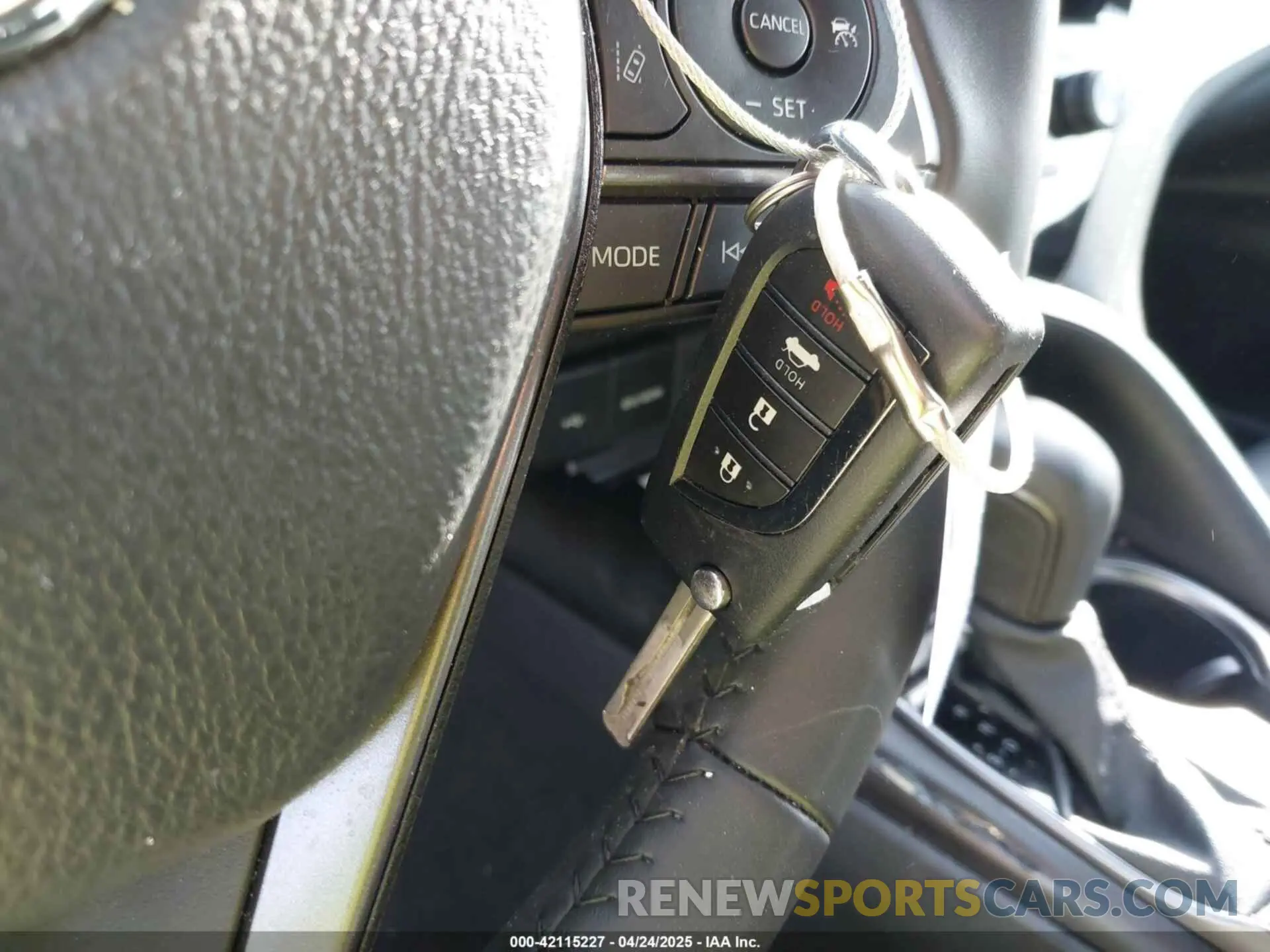 11 fotografías del automóvil dañado 4T1G11AK3RU259780 TOYOTA CAMRY 2024
