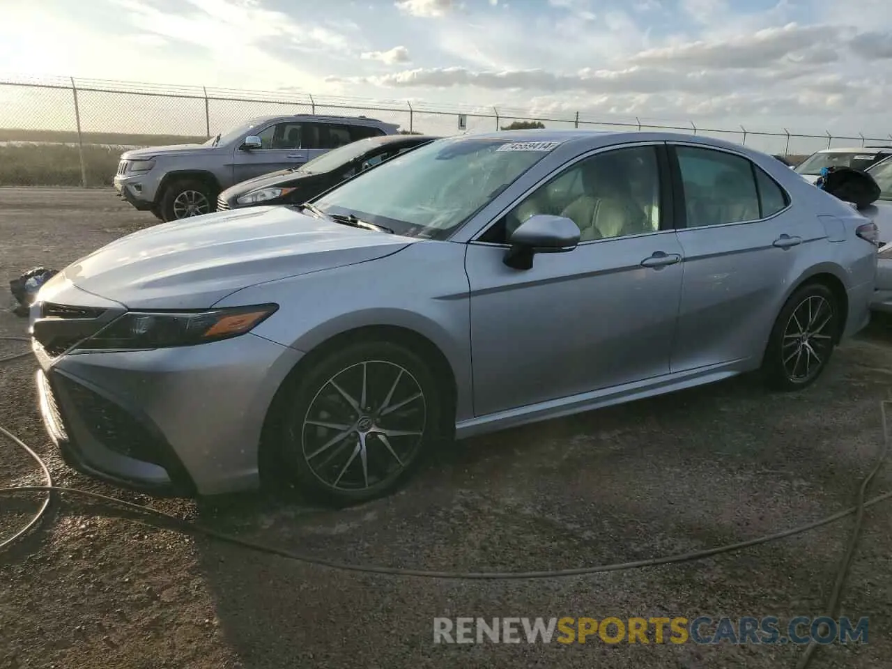 1 fotografías del automóvil dañado 4T1G11AK3RU853267 TOYOTA CAMRY 2024