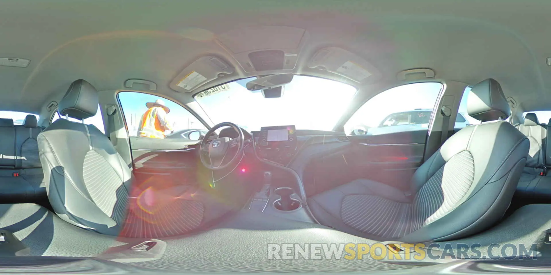13 fotografías del automóvil dañado 4T1G11AK3RU855181 TOYOTA CAMRY 2024