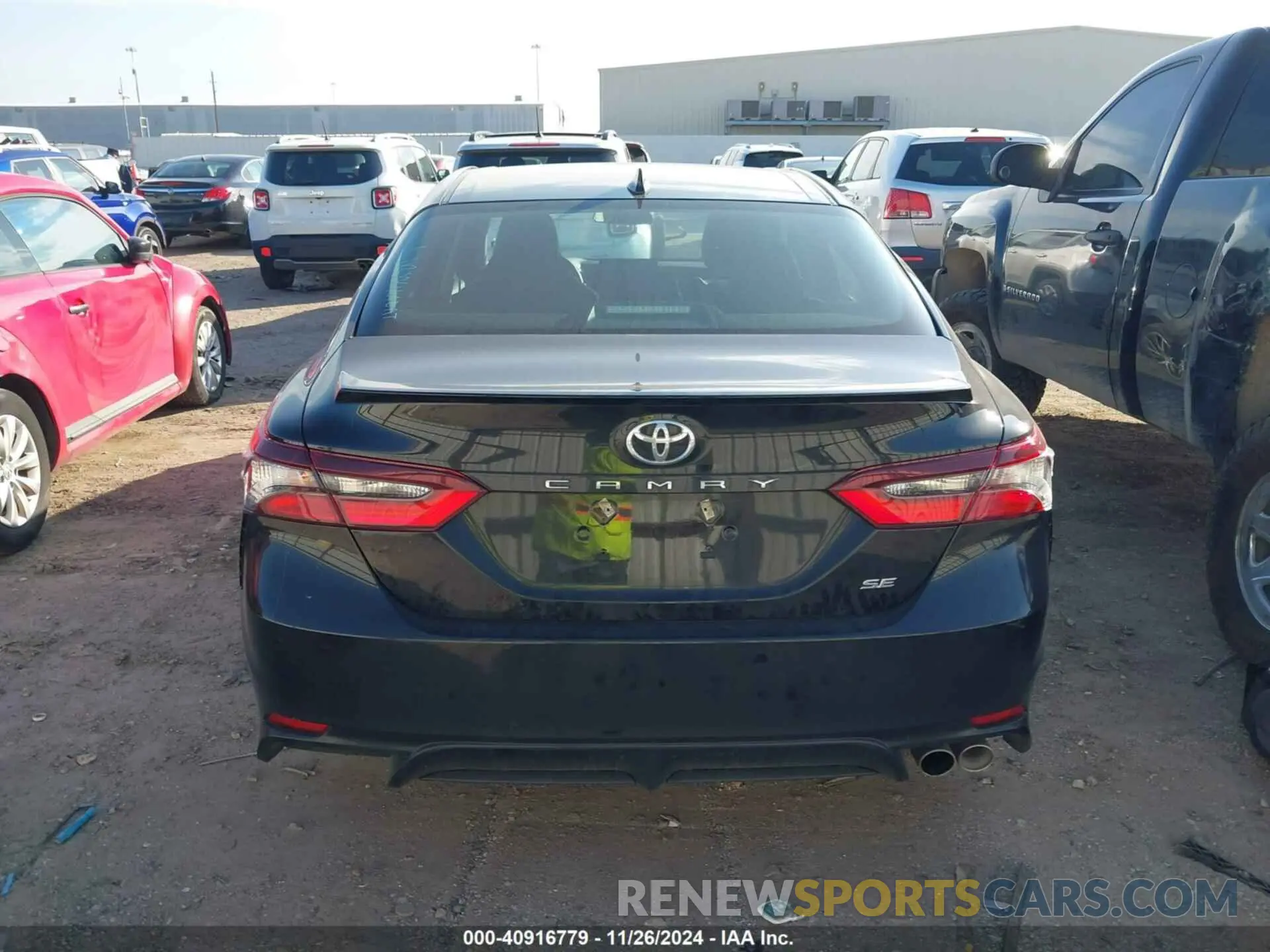 17 fotografías del automóvil dañado 4T1G11AK3RU890402 TOYOTA CAMRY 2024