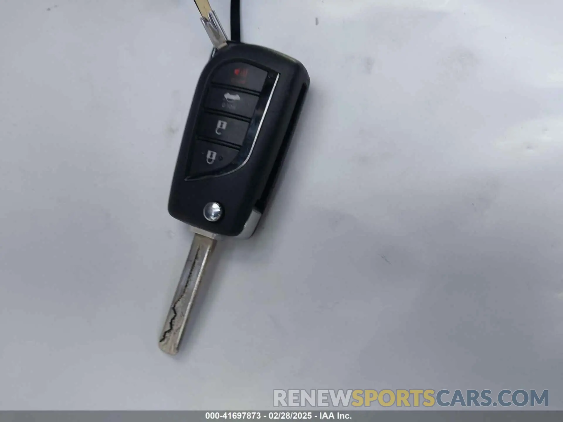 11 fotografías del automóvil dañado 4T1G11AK3RU906310 TOYOTA CAMRY 2024
