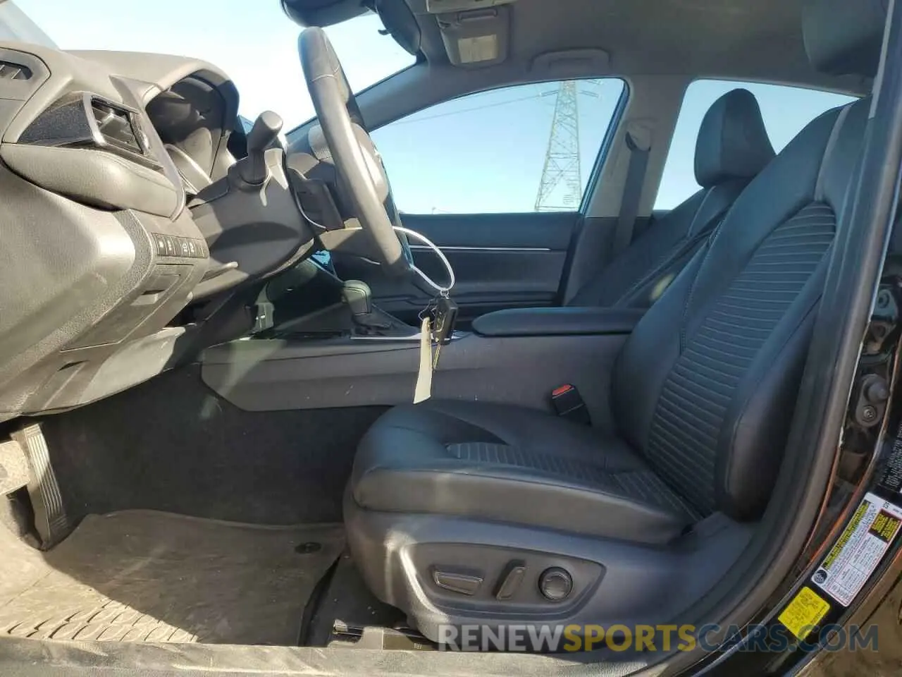 7 fotografías del automóvil dañado 4T1G11AK4RU197256 TOYOTA CAMRY 2024