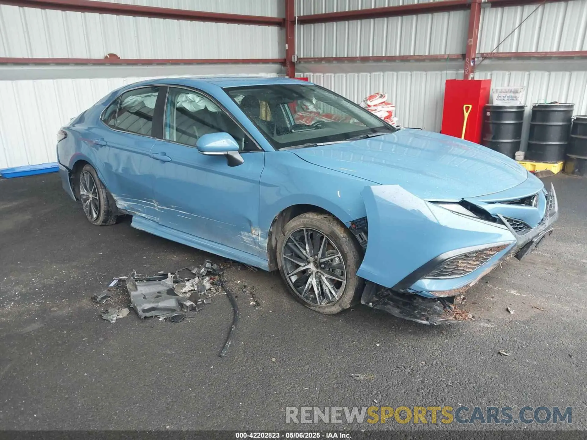 1 fotografías del automóvil dañado 4T1G11AK4RU211270 TOYOTA CAMRY 2024