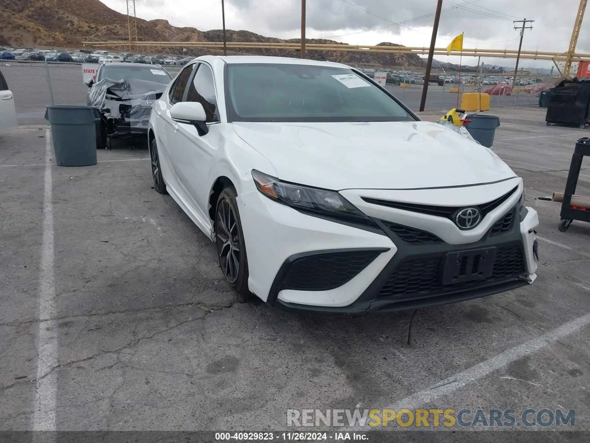 1 fotografías del automóvil dañado 4T1G11AK4RU244186 TOYOTA CAMRY 2024