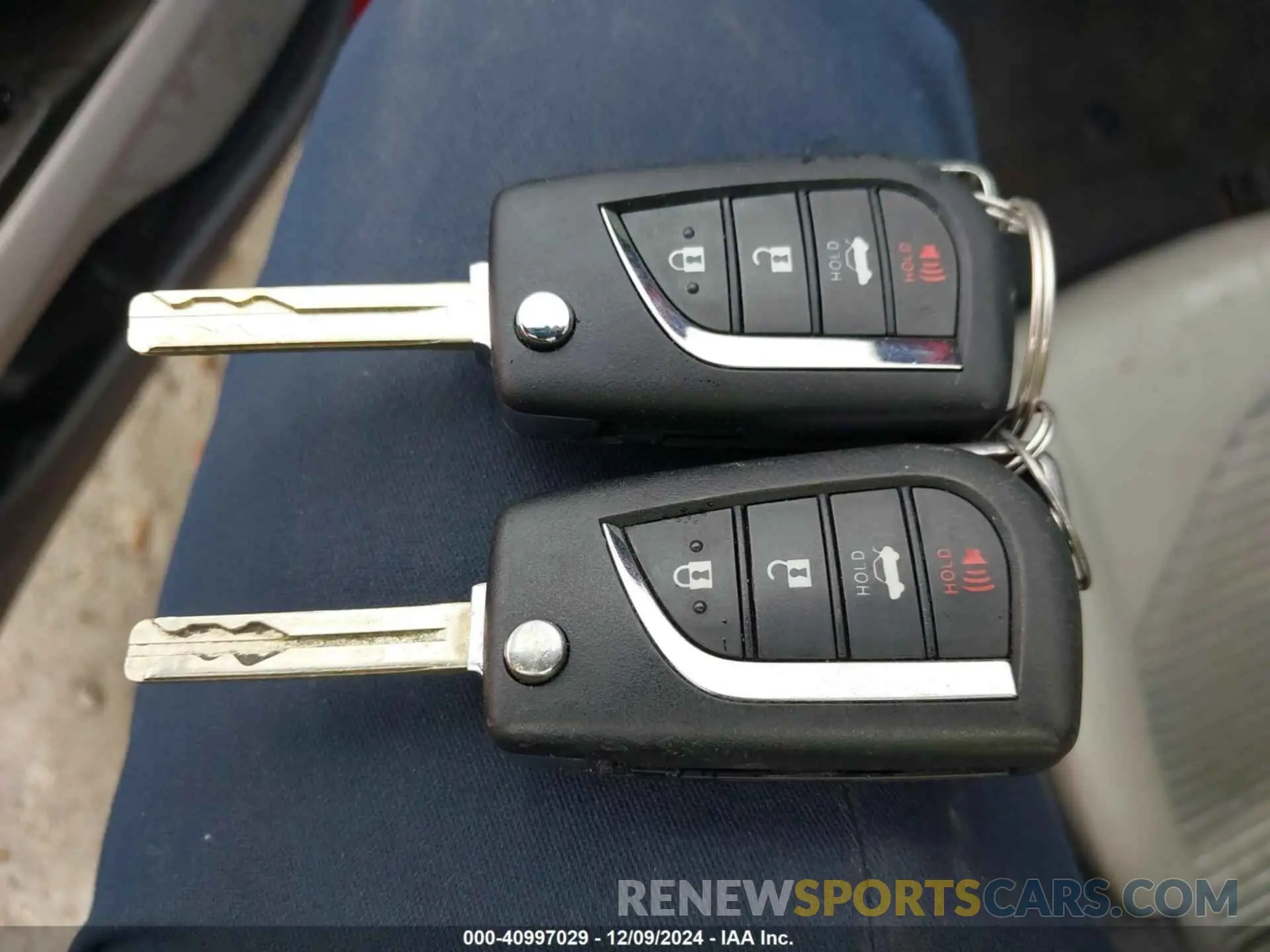 11 fotografías del automóvil dañado 4T1G11AK4RU255950 TOYOTA CAMRY 2024