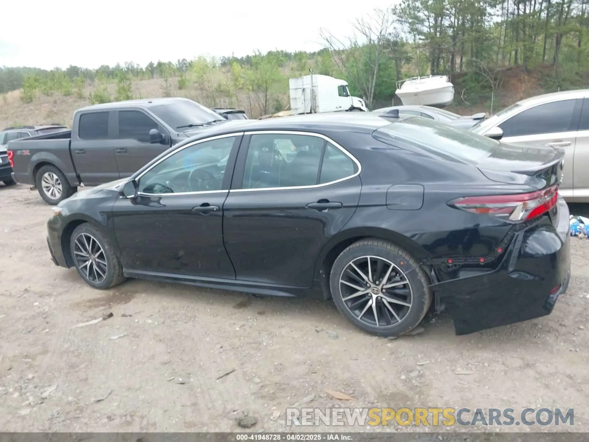 6 fotografías del automóvil dañado 4T1G11AK4RU881594 TOYOTA CAMRY 2024