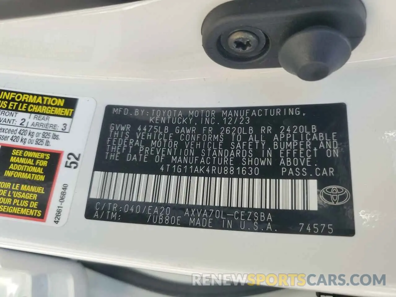 12 fotografías del automóvil dañado 4T1G11AK4RU881630 TOYOTA CAMRY 2024