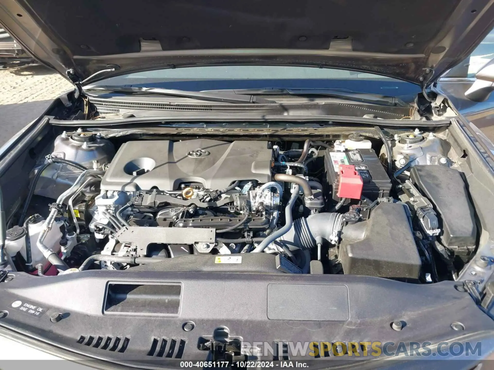 10 fotografías del automóvil dañado 4T1G11AK4RU890005 TOYOTA CAMRY 2024