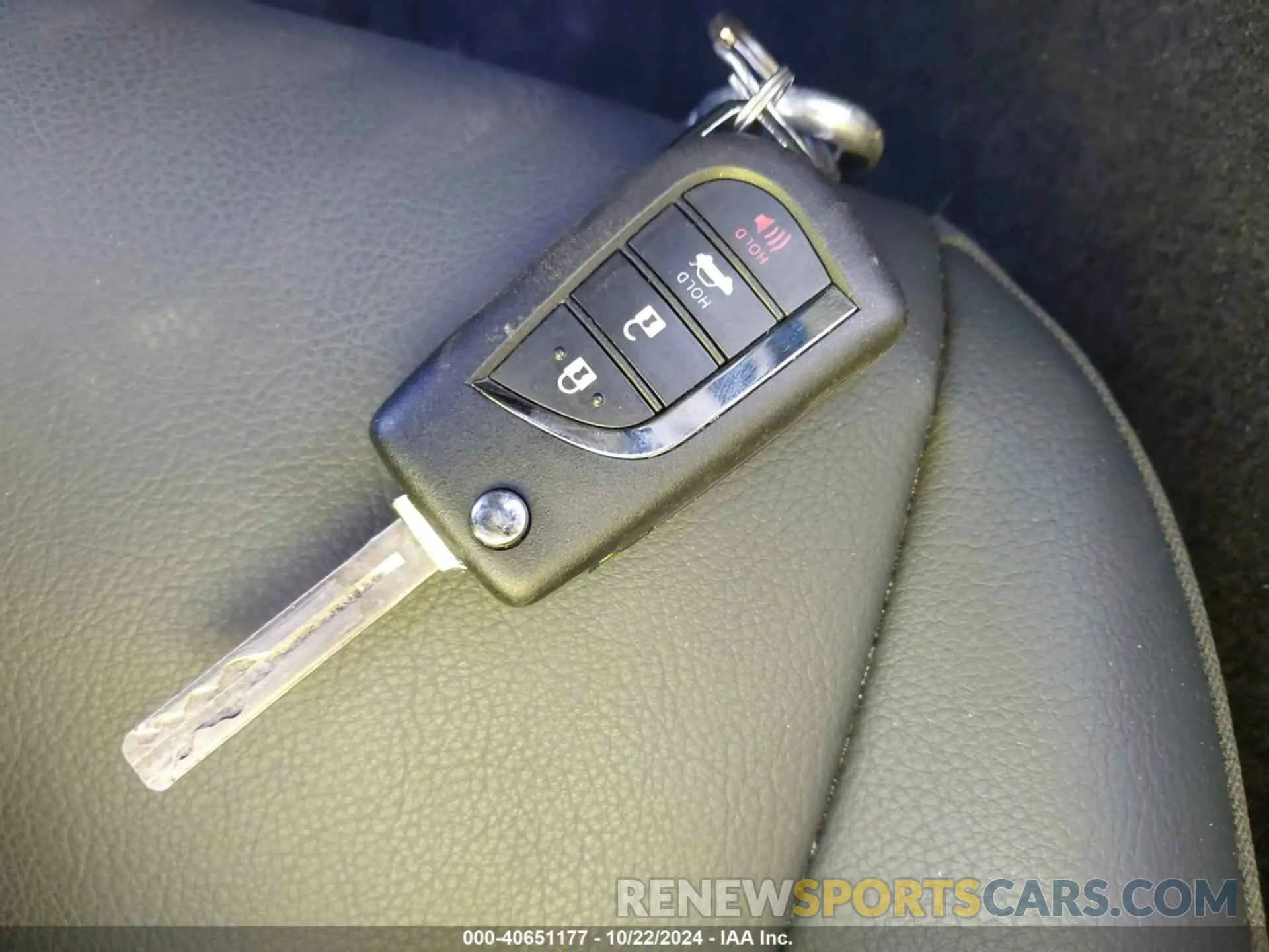 11 fotografías del automóvil dañado 4T1G11AK4RU890005 TOYOTA CAMRY 2024