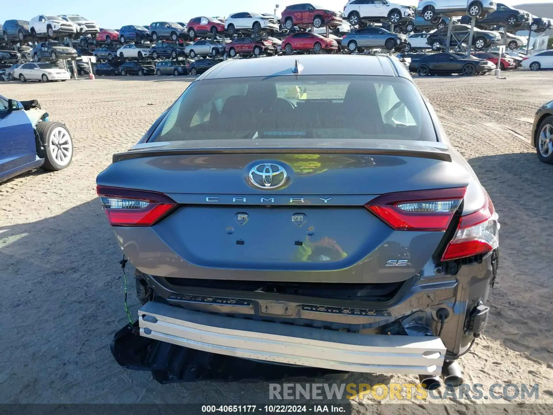 17 fotografías del automóvil dañado 4T1G11AK4RU890005 TOYOTA CAMRY 2024