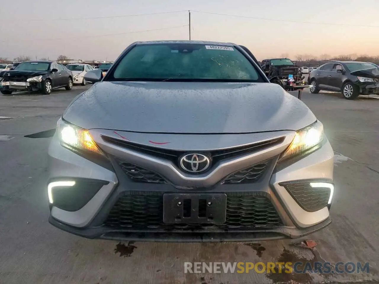 5 fotografías del automóvil dañado 4T1G11AK4RU893633 TOYOTA CAMRY 2024