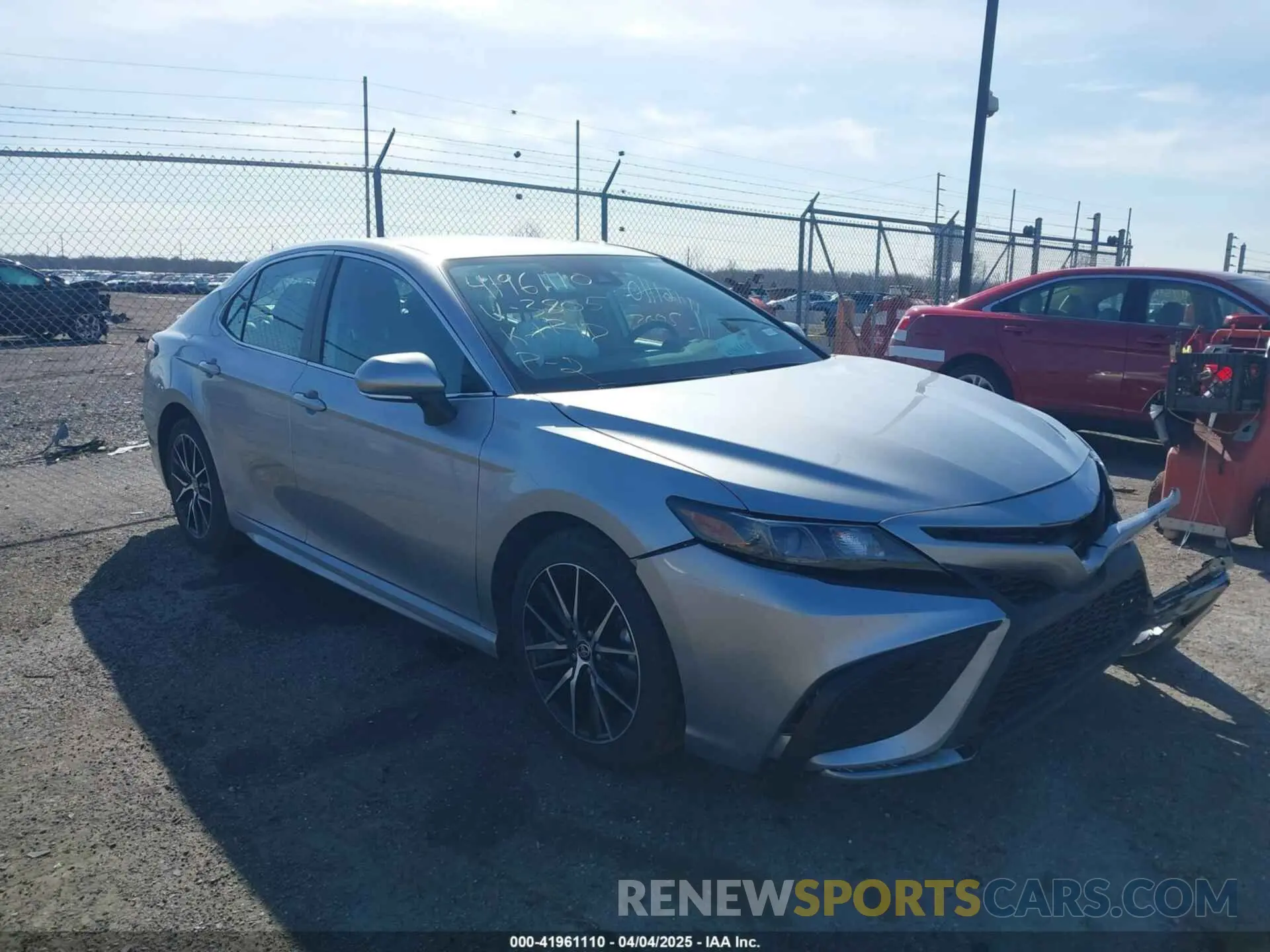 1 fotografías del automóvil dañado 4T1G11AK4RU903805 TOYOTA CAMRY 2024
