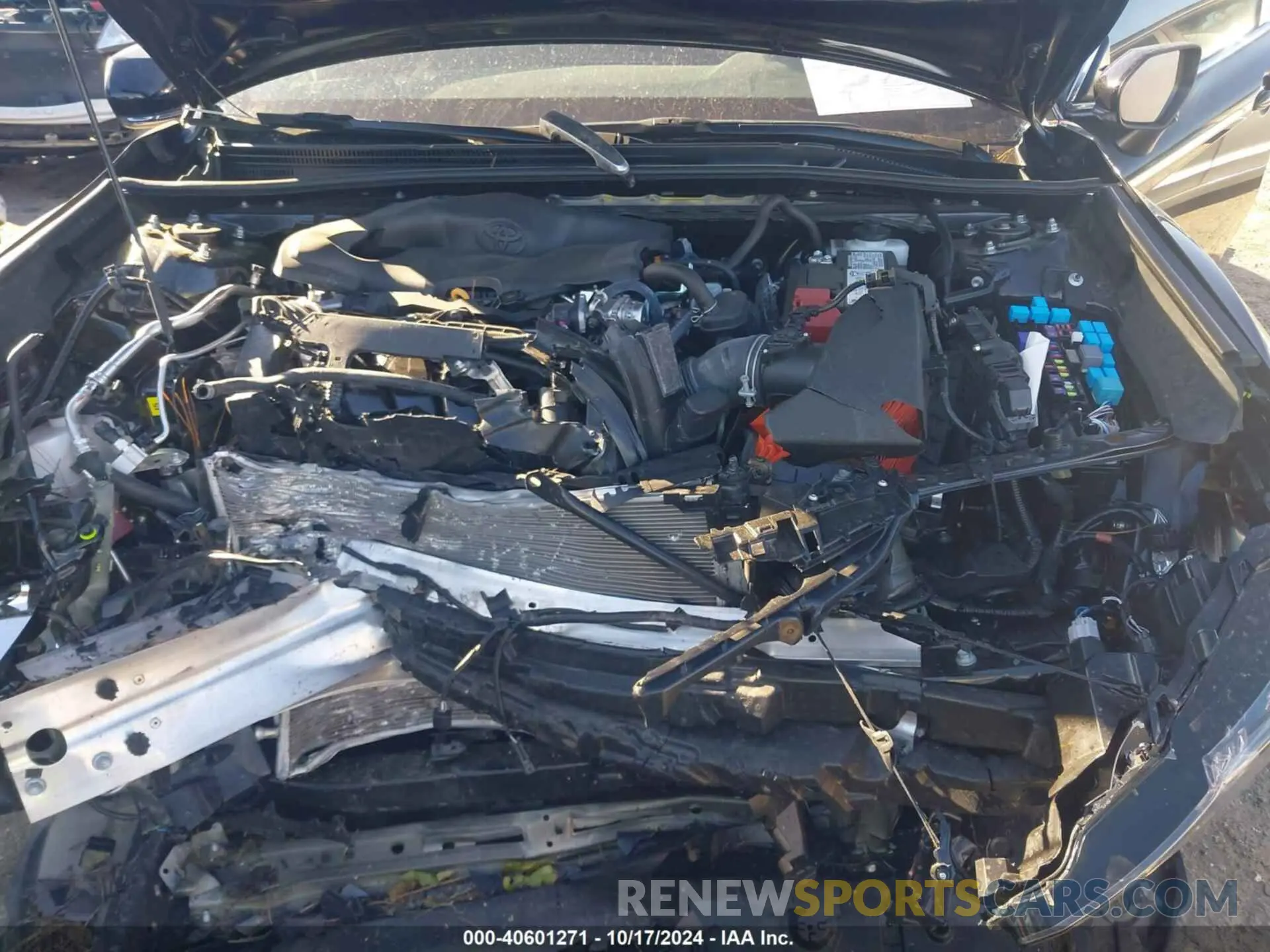 10 fotografías del automóvil dañado 4T1G11AK4RU921480 TOYOTA CAMRY 2024