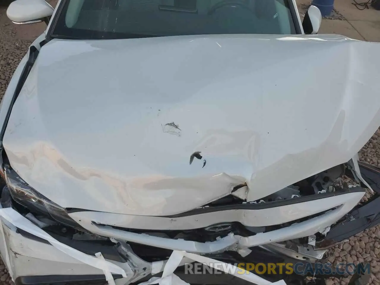 11 fotografías del automóvil dañado 4T1G11AK5RU192325 TOYOTA CAMRY 2024