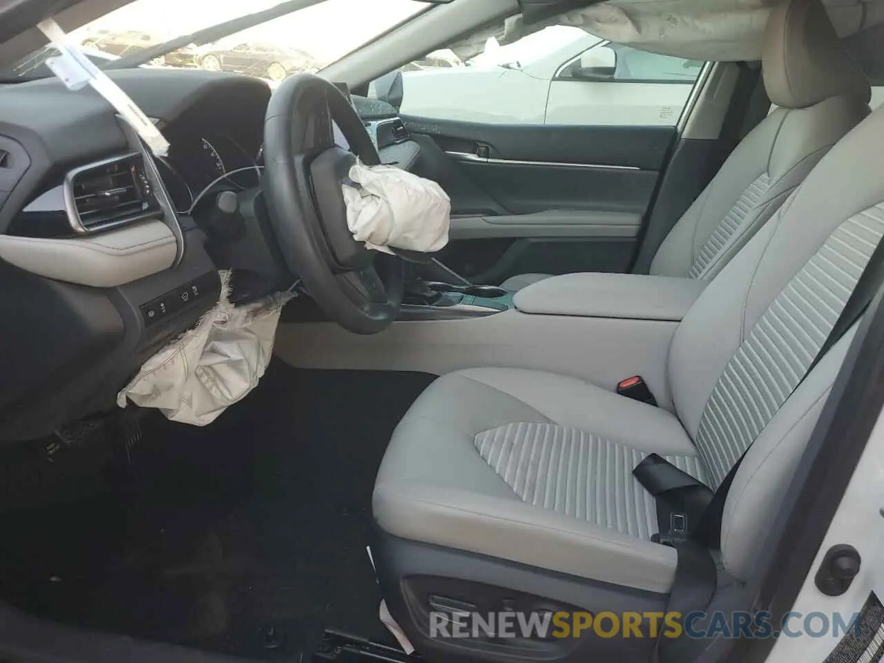 7 fotografías del automóvil dañado 4T1G11AK5RU192325 TOYOTA CAMRY 2024