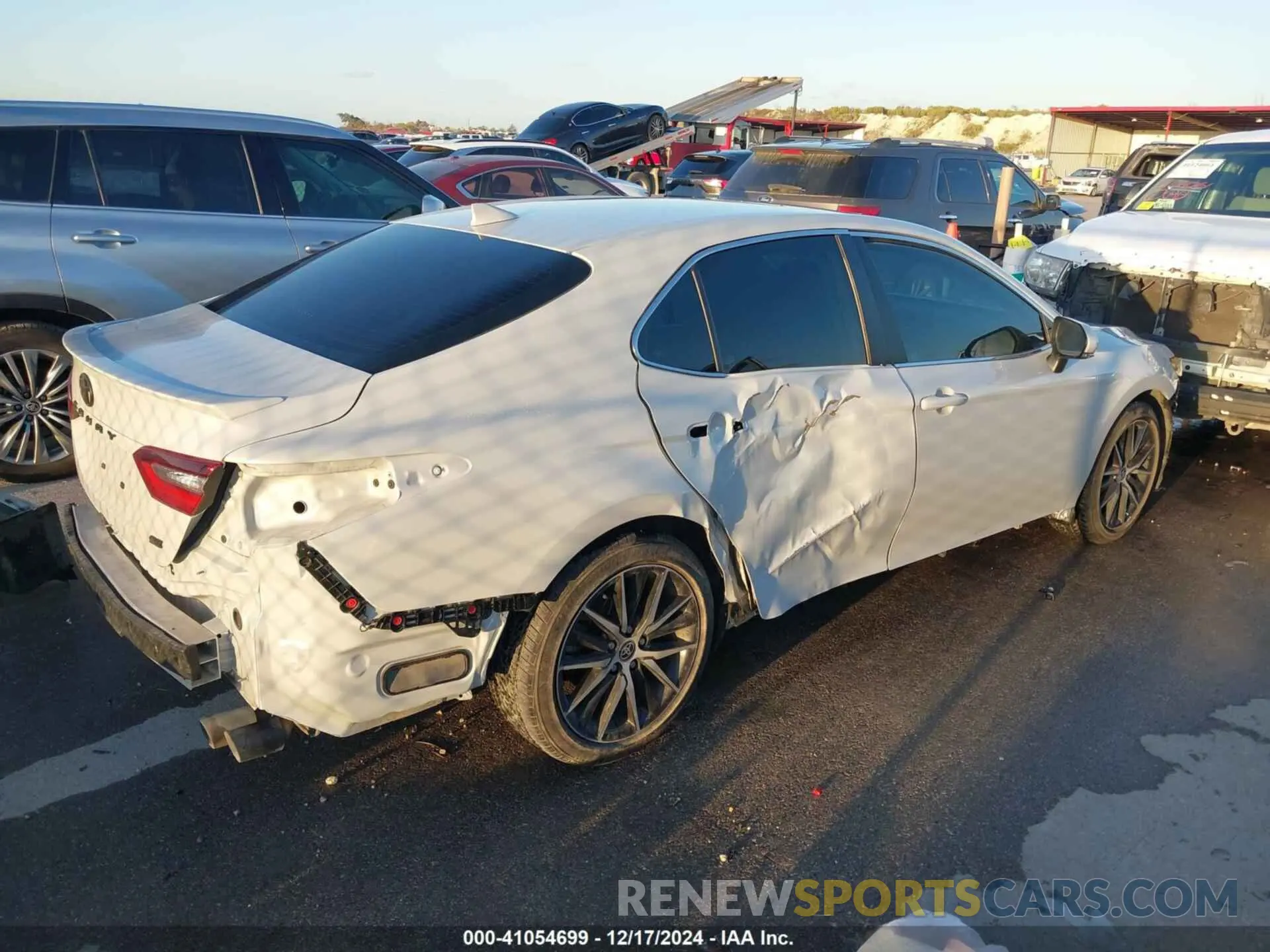 4 fotografías del automóvil dañado 4T1G11AK5RU208748 TOYOTA CAMRY 2024